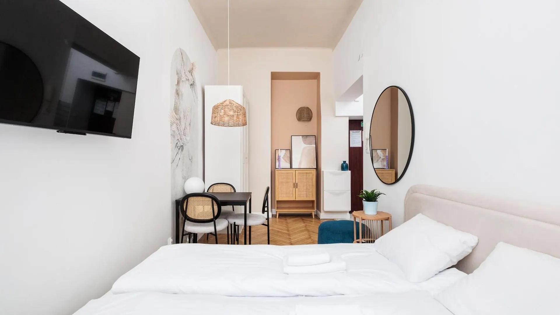 Comfort Central Studio - By Upstairs Krakow Apartment